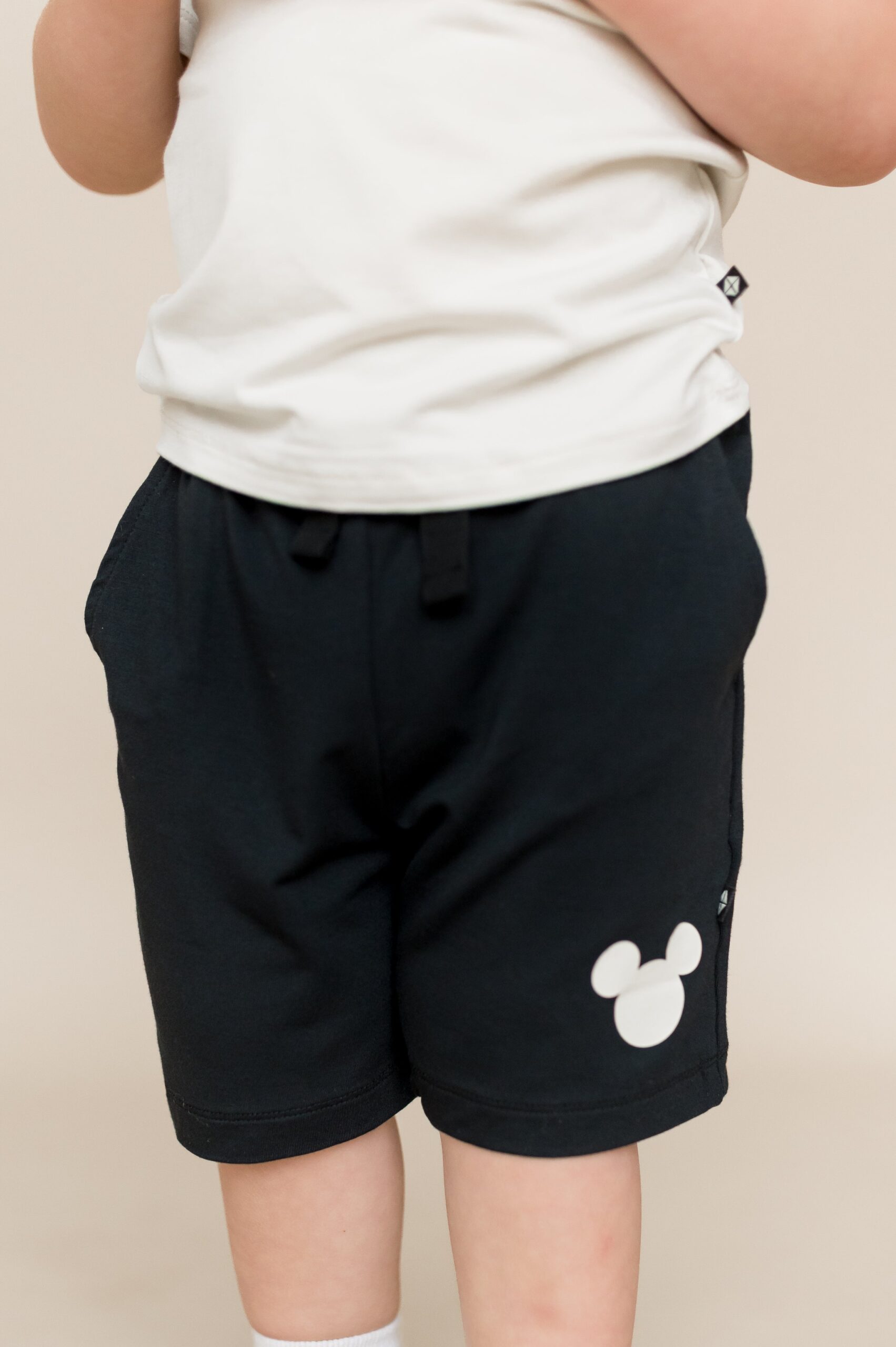 Mickey_Friends_Midnight_Ecru_Toddler_Drawstring_Short_SS_Toddler_Crew_Neck_Tee_02