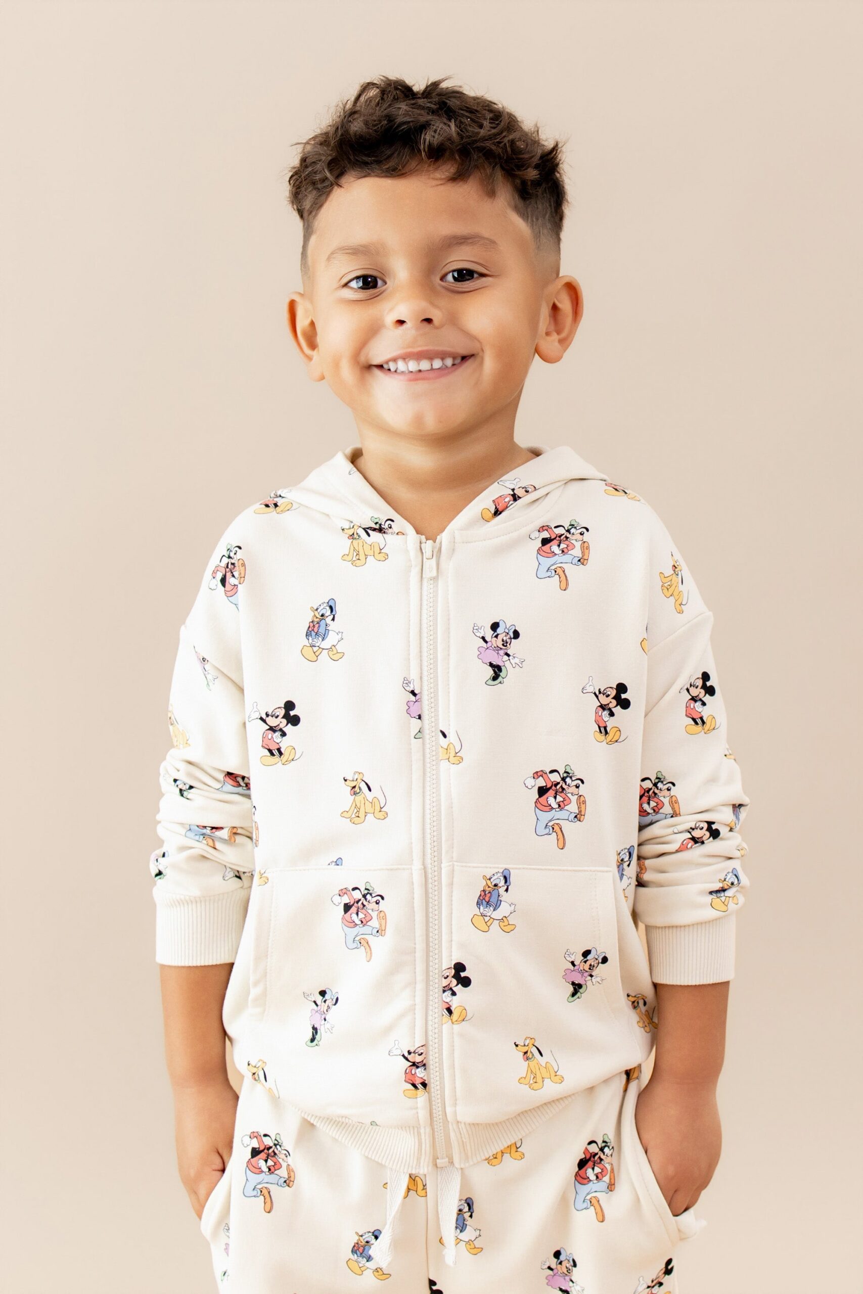 Mickey_Mouse_and_Friends_Bamboo_Cotton_Zipper_Hoodie_Bamboo_Cotton_Jogger_Pant_03_3baf98cb-280f-4237-8e75-90334bb07e3c