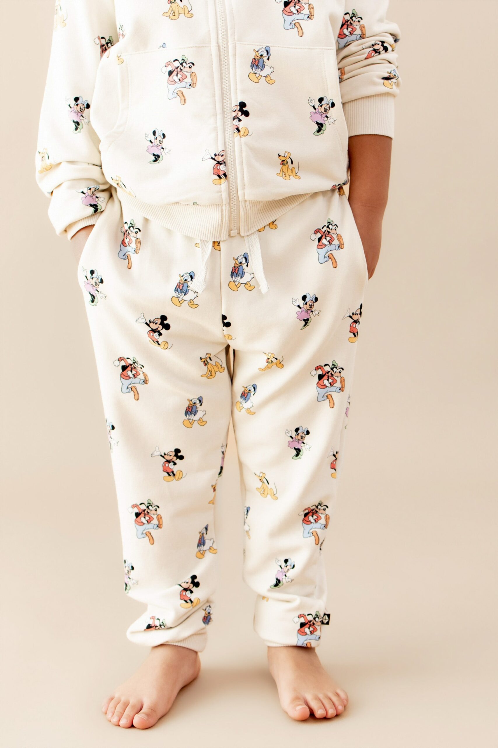 Mickey_Mouse_and_Friends_Bamboo_Cotton_Zipper_Hoodie_Bamboo_Cotton_Jogger_Pant_04_dd07503f-8627-4dc6-b77c-d209f7c9a49b
