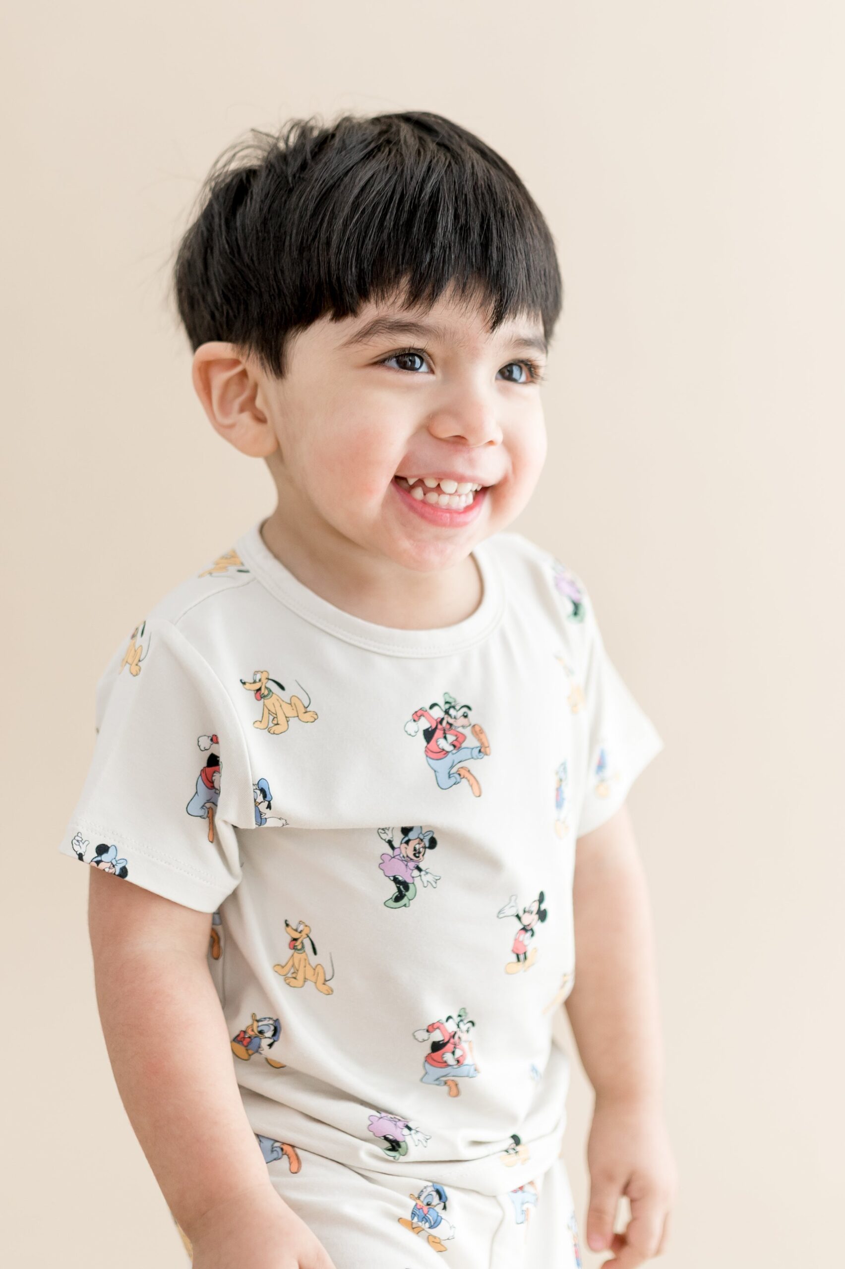 Mickey_Mouse_and_Friends_Toddler_Basic_Tee_Pants_02