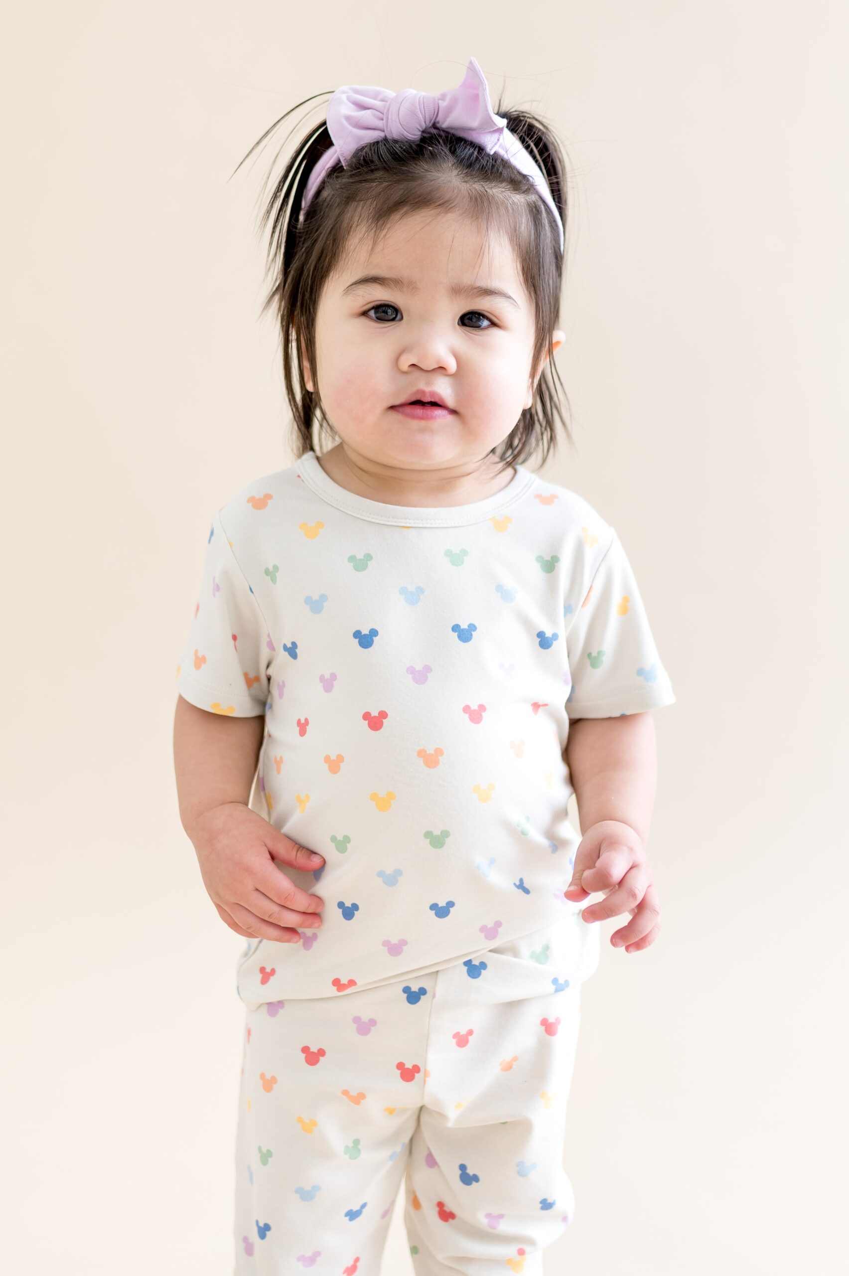 Pastel_Mickey_Mouse_Toddler_Basic_Tee_Pants_02