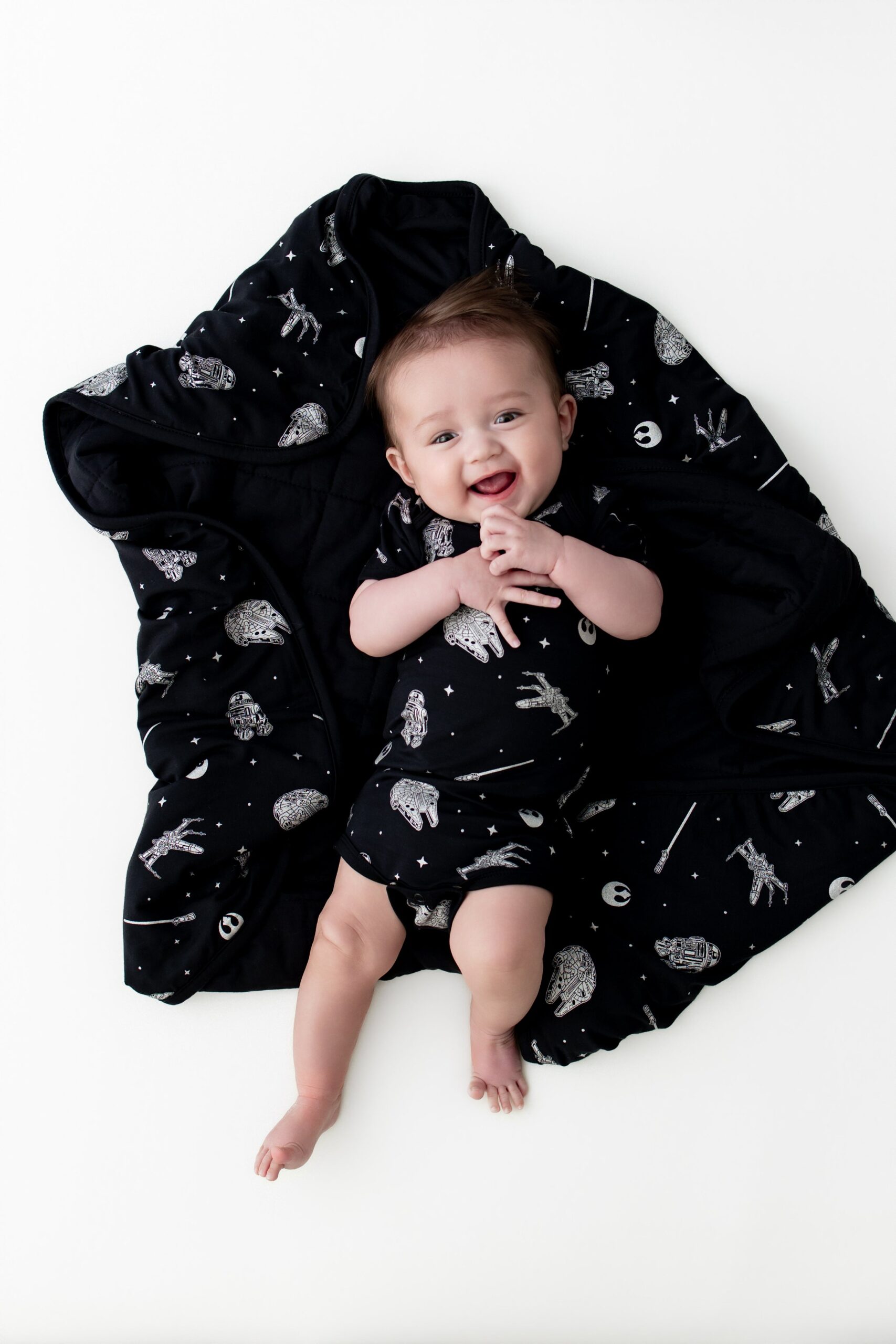 Star_Wars_SS_Bodysuit_Baby_Blanket_01