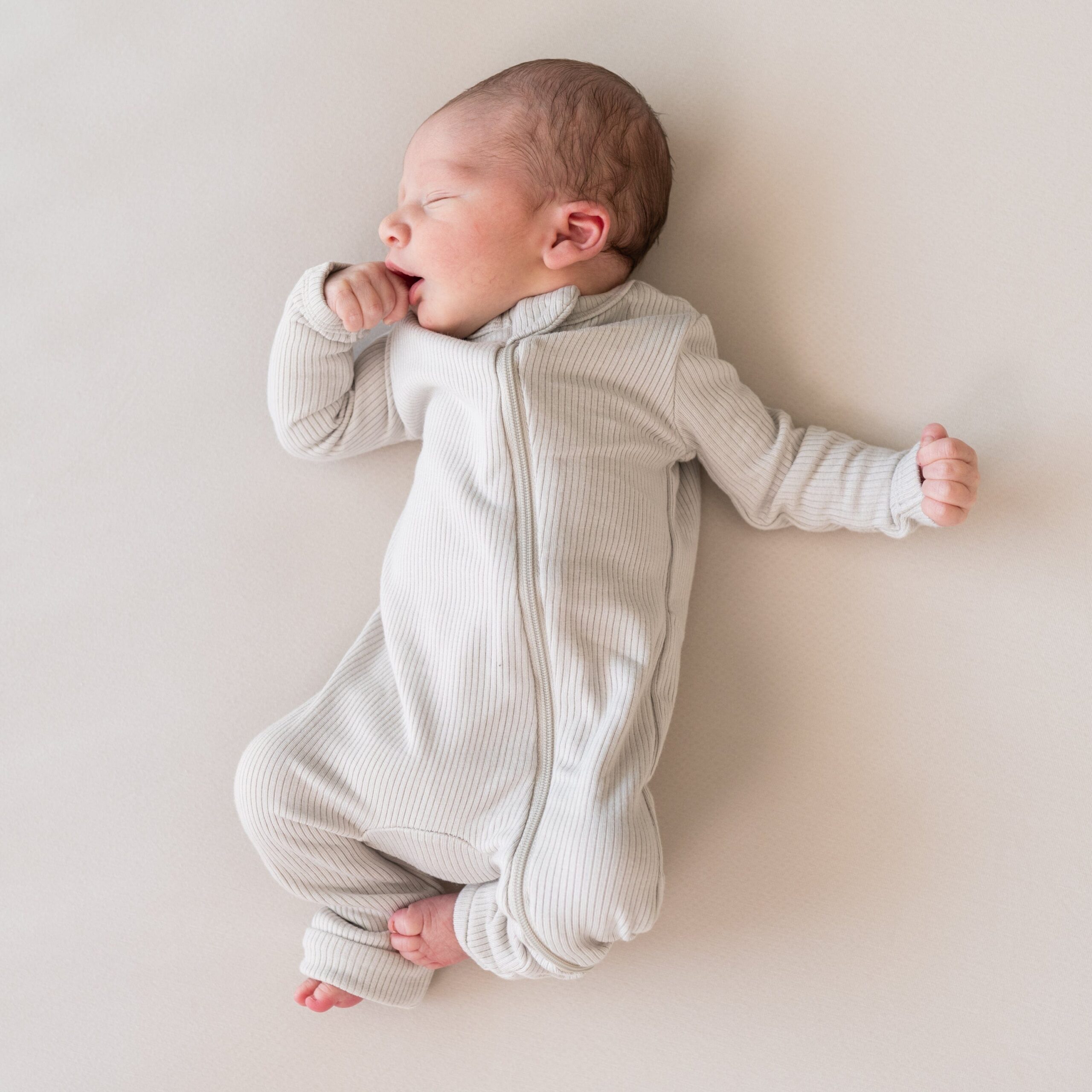 kyte-baby-ribbed-zipper-romper-ribbed-zipper-romper-in-oat-32576046465135